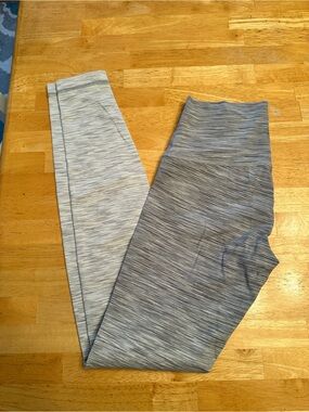 Lululemon leggings size 4